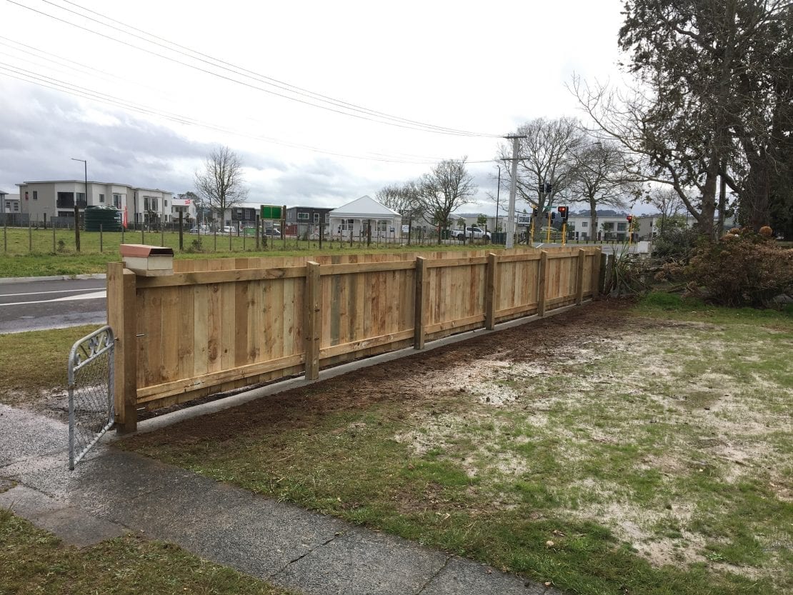 Timber Rail & Pail Fence